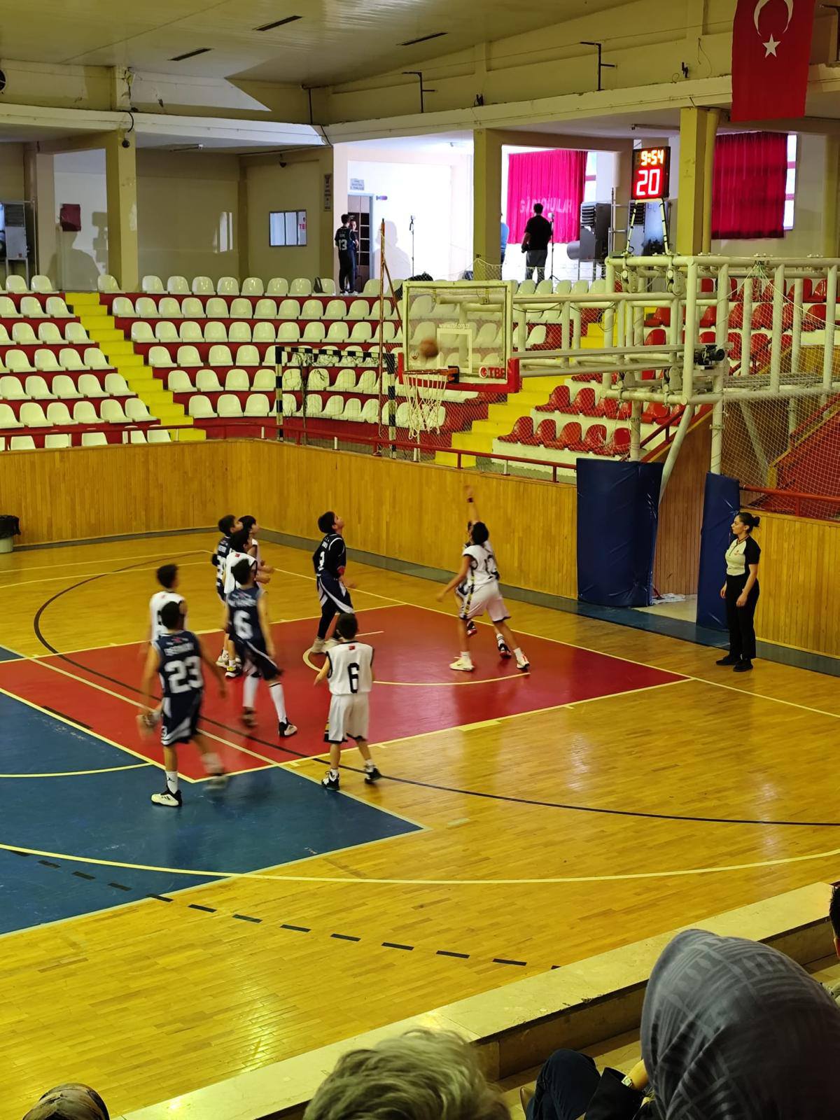 Sivas Gücü Belediyespor U12 namağlup şampiyon