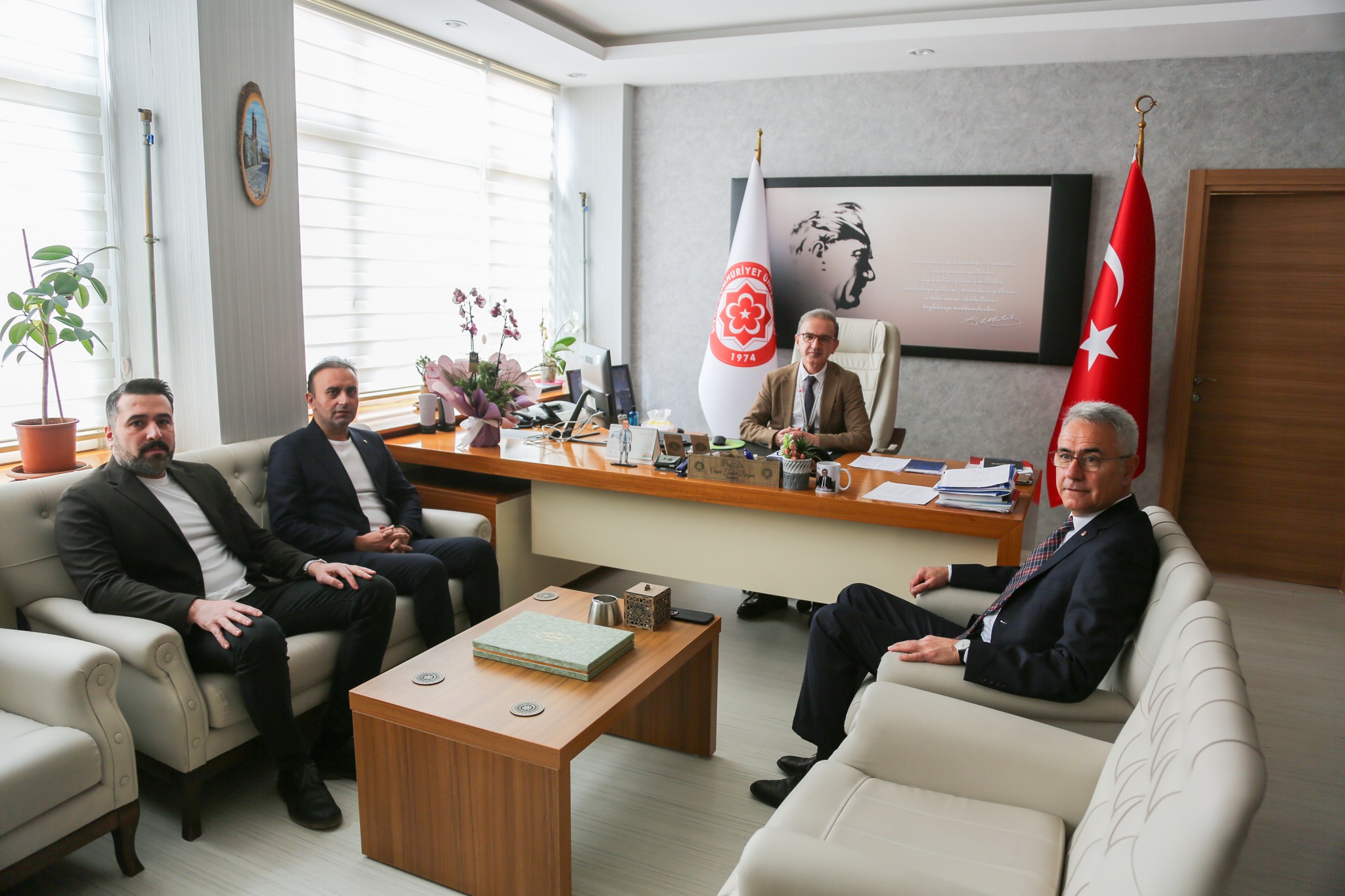 Zeki Özdemir: “Ödemelerdeki gecikmeler sağlık hizmetini risk altına alıyor”