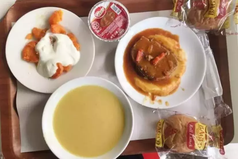 KDK, “tasarruf” gerekçesiyle kaldırılan kahvaltı için devreye girdi