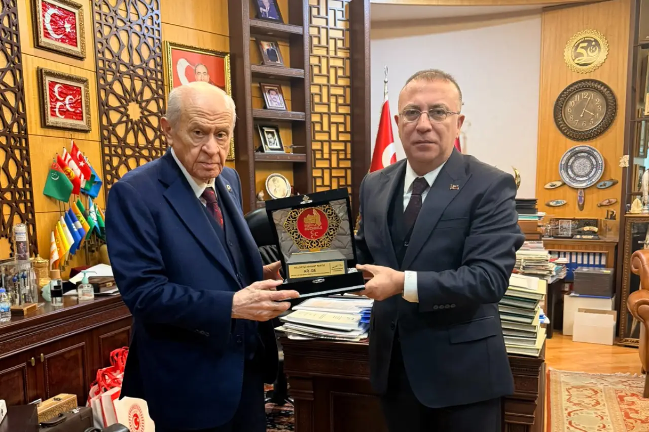 Bahçeli açıkladı: İzzet Ulvi Yönter MHP'den neden istifa etti?