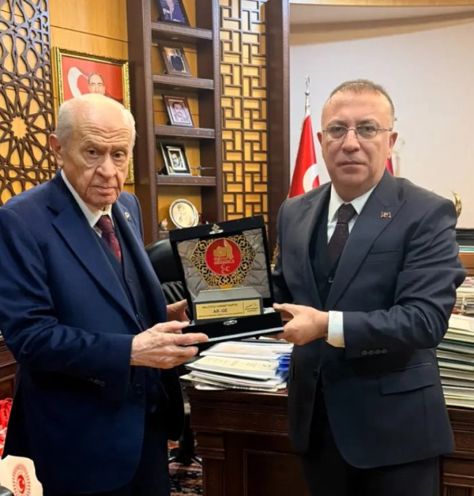 İzzet Ulvi Yönter MHP'den neden istifa etti