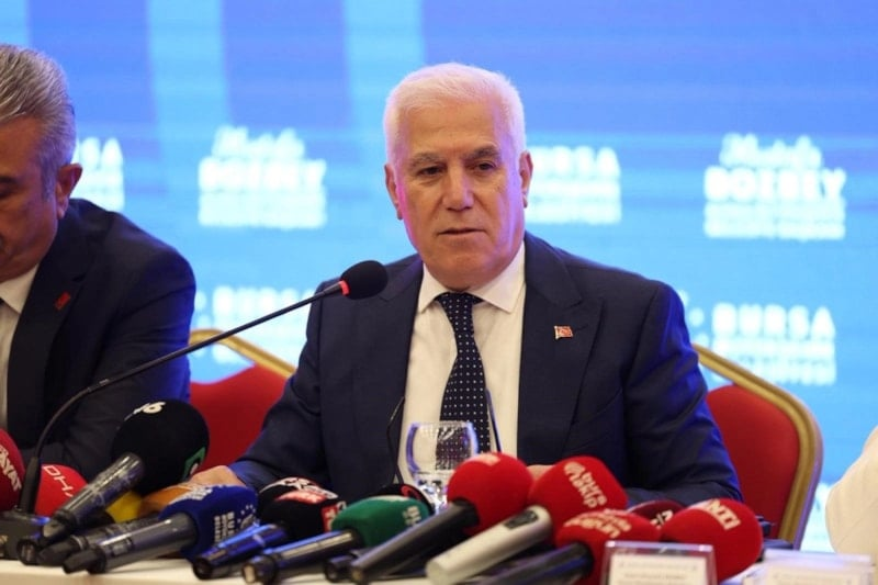 Bursa Büyükşehir Belediye Başkanı Mustafa Bozbey gözaltına alındı