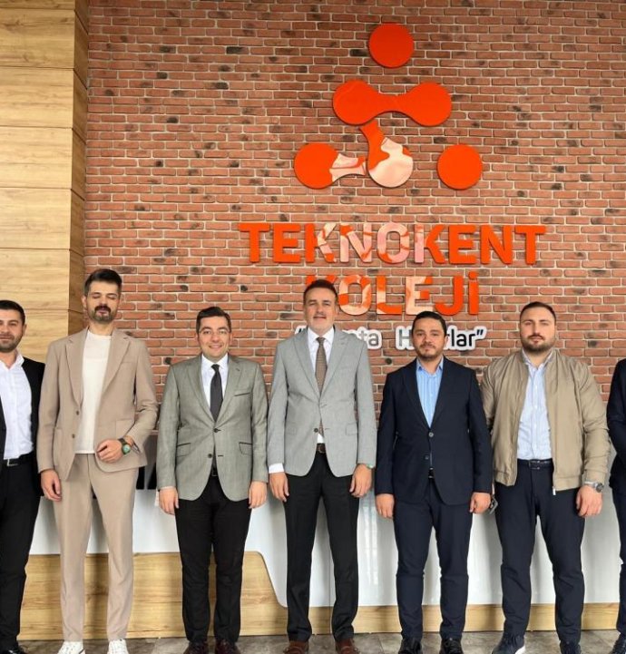 Öğrenciler kariyerlerini sektör profesyonelleriyle şekillendiriyor