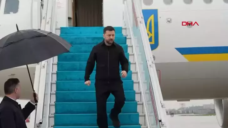 Ukrayna Devlet Başkanı Zelenskiy İstanbul'a geldi