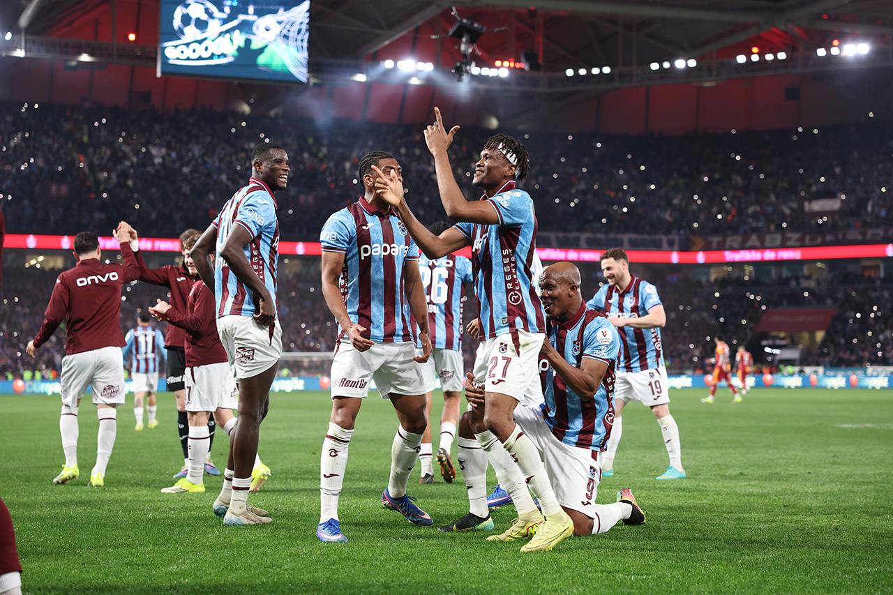 Trabzonspor’un kritik galibiyetiyle zirve yarışı kızıştı