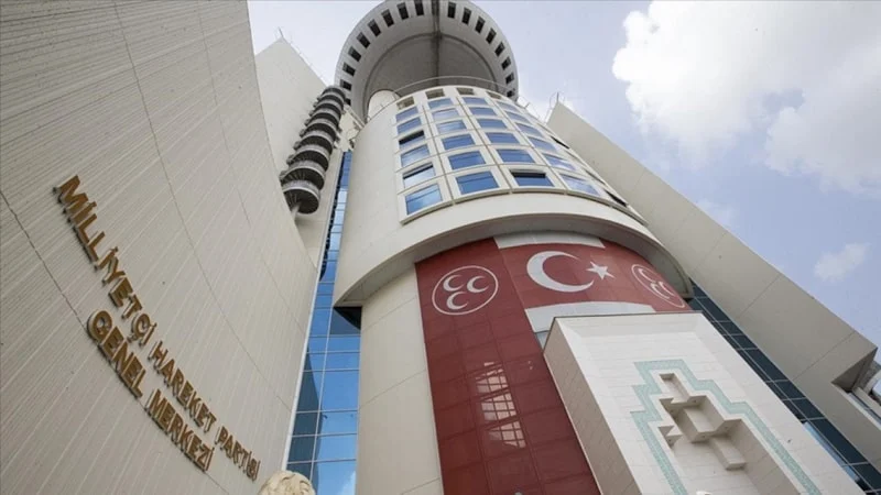 MHP'de neler oluyor? 39 ilçe teşkilatı feshedildi
