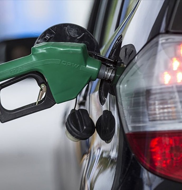 Benzin ve motorin zammı iptal edildi