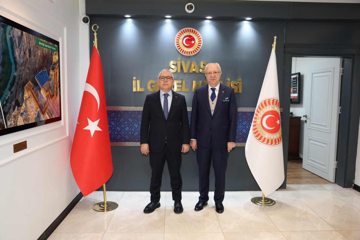 Şimşek'ten Şarkışla'ya hayırlı olsun ziyareti