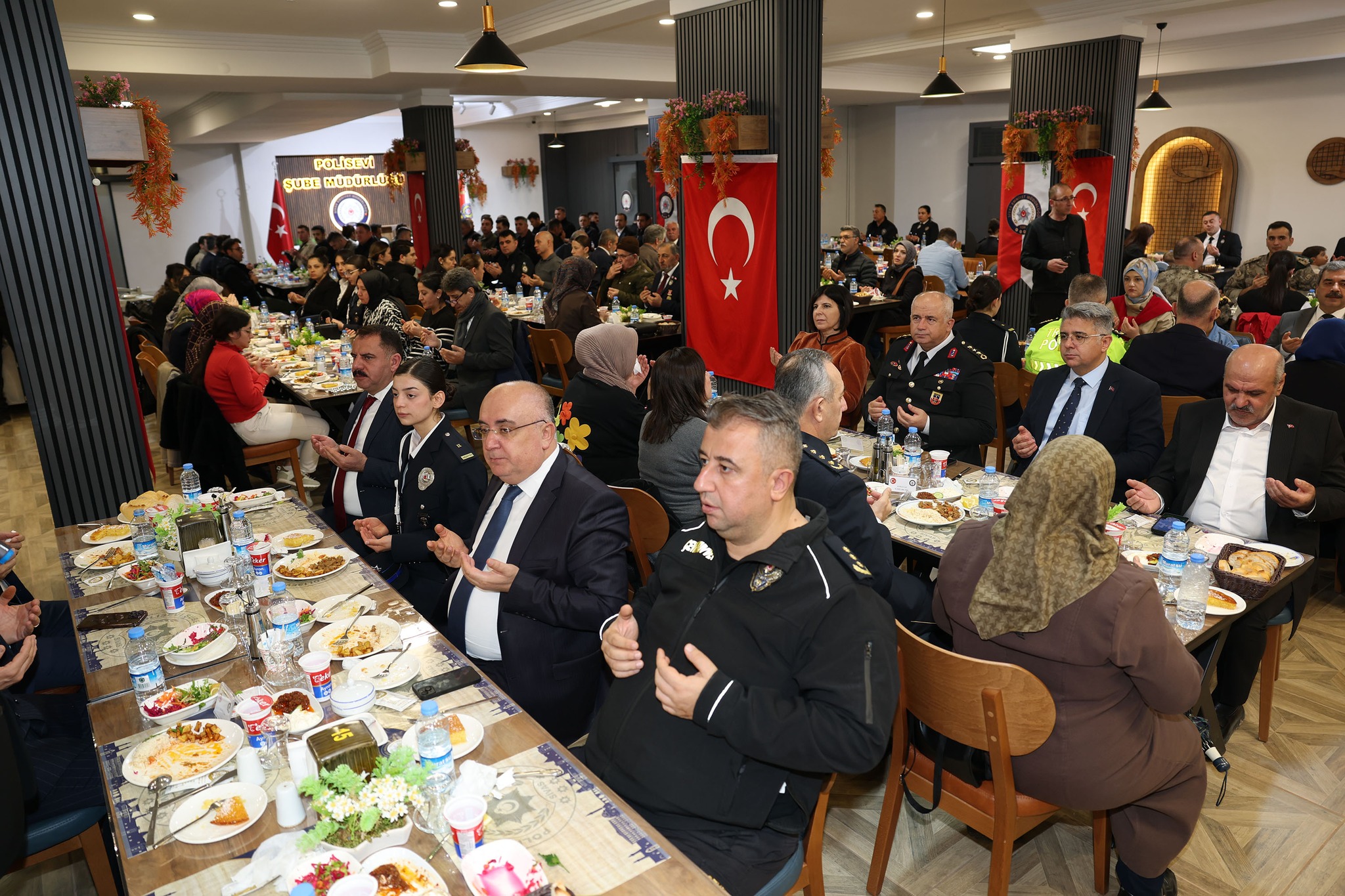 Sivas’ta şehit yakınları ve gaziler onuruna anlamlı yemek