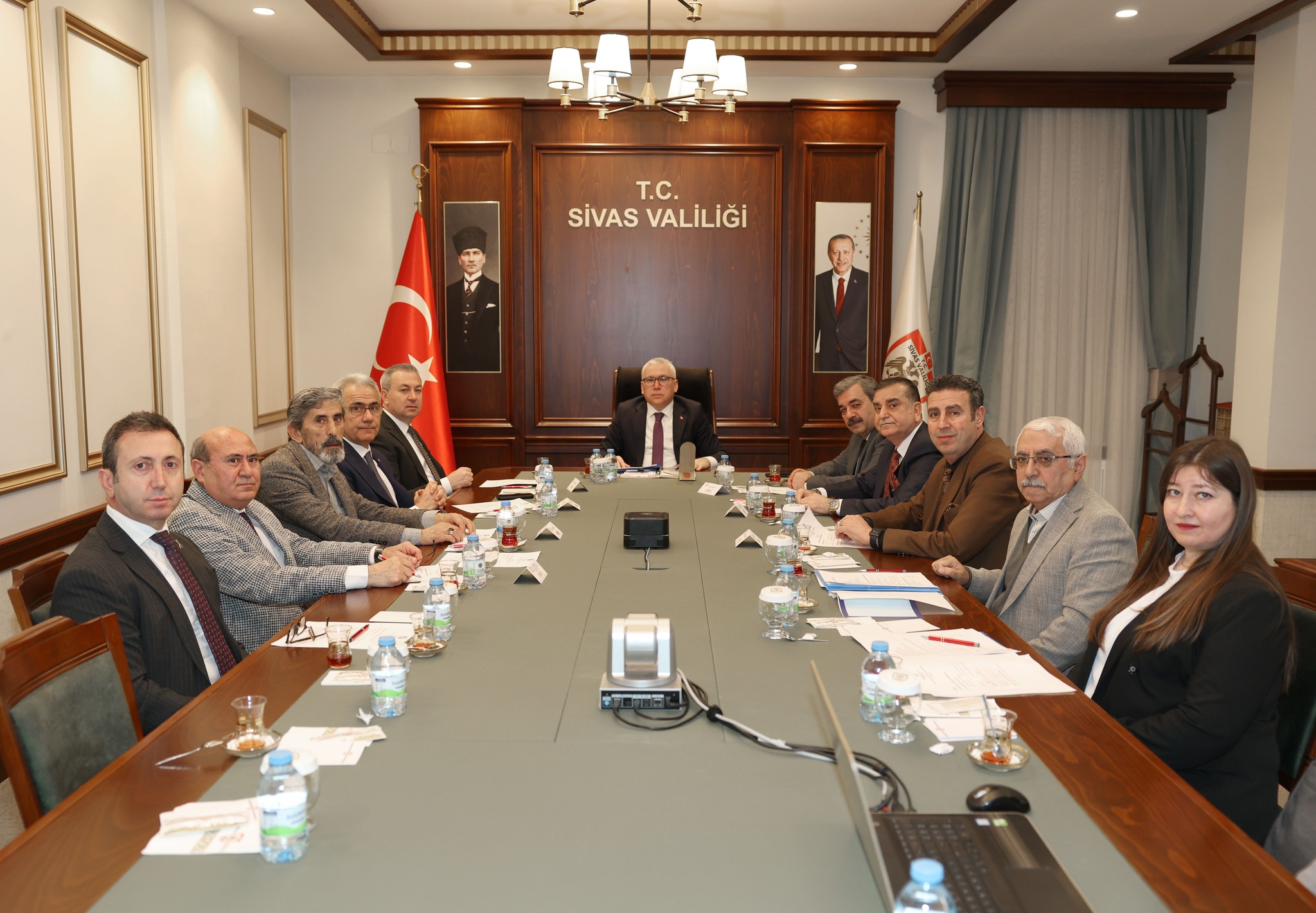 Sivas Hizmet Vakfı yönetimi toplandı