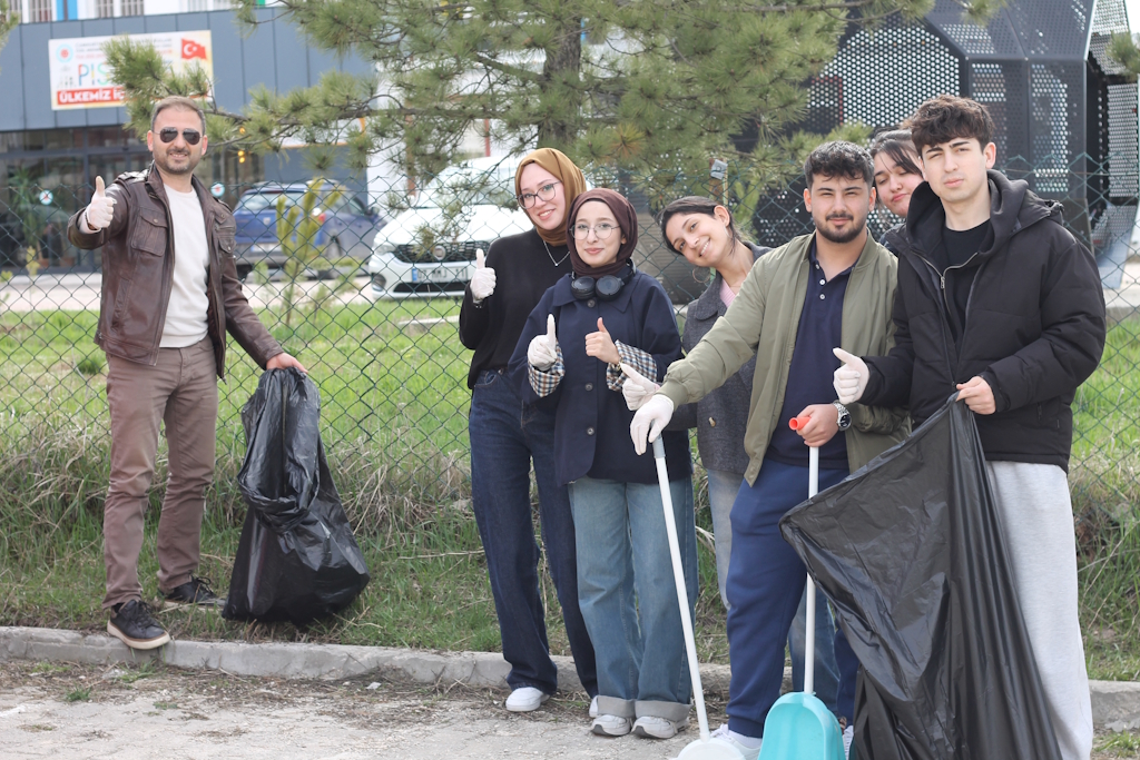 Kampüste çevre için gönüllü seferberlik