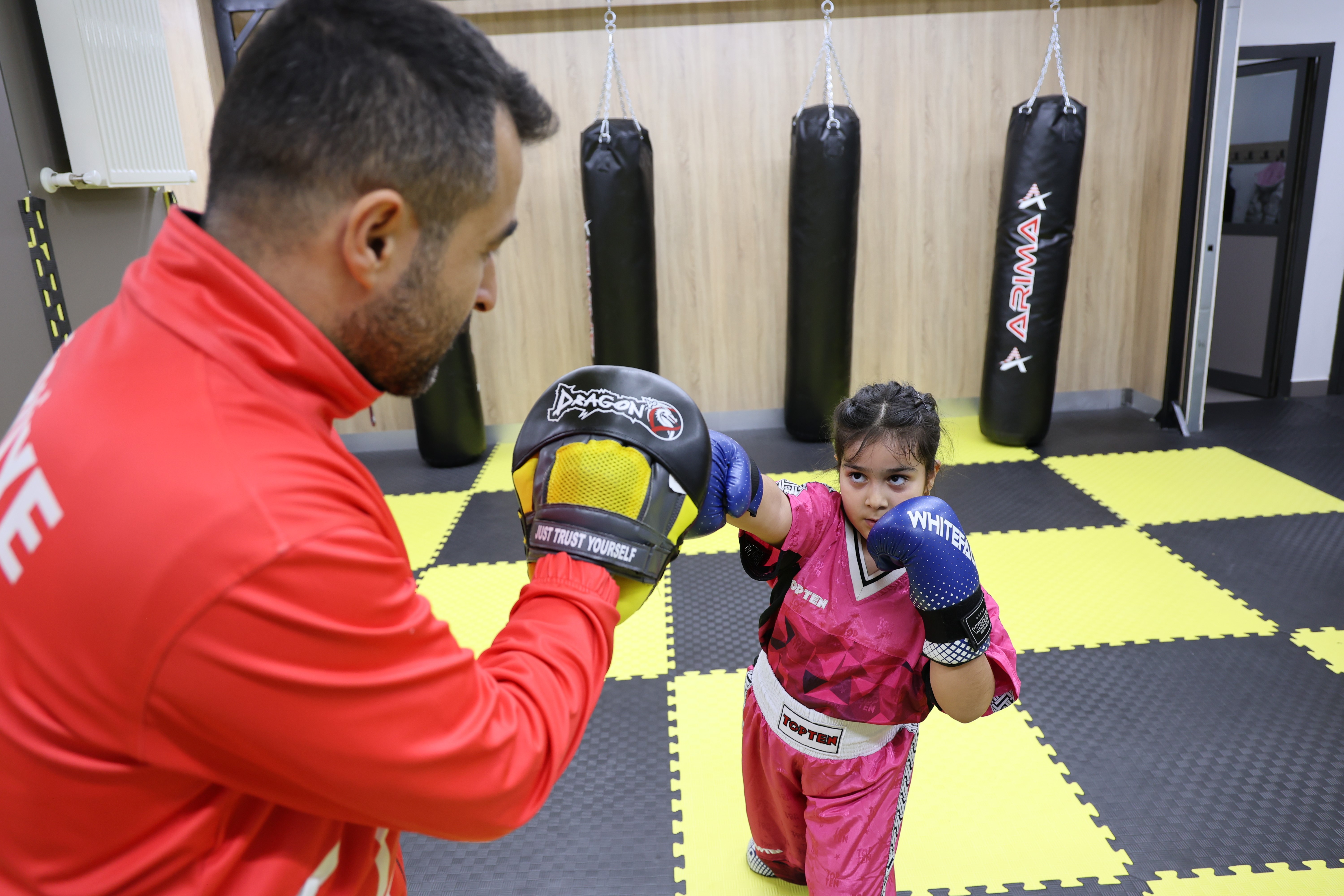 Artık zorbalık yapamayacaklar! Antrenör Baba öyle bir şey yaptı ki...