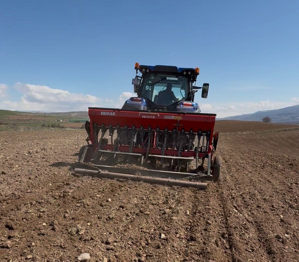 Sivas'ta atıl araziler üretime kazandırılıyor