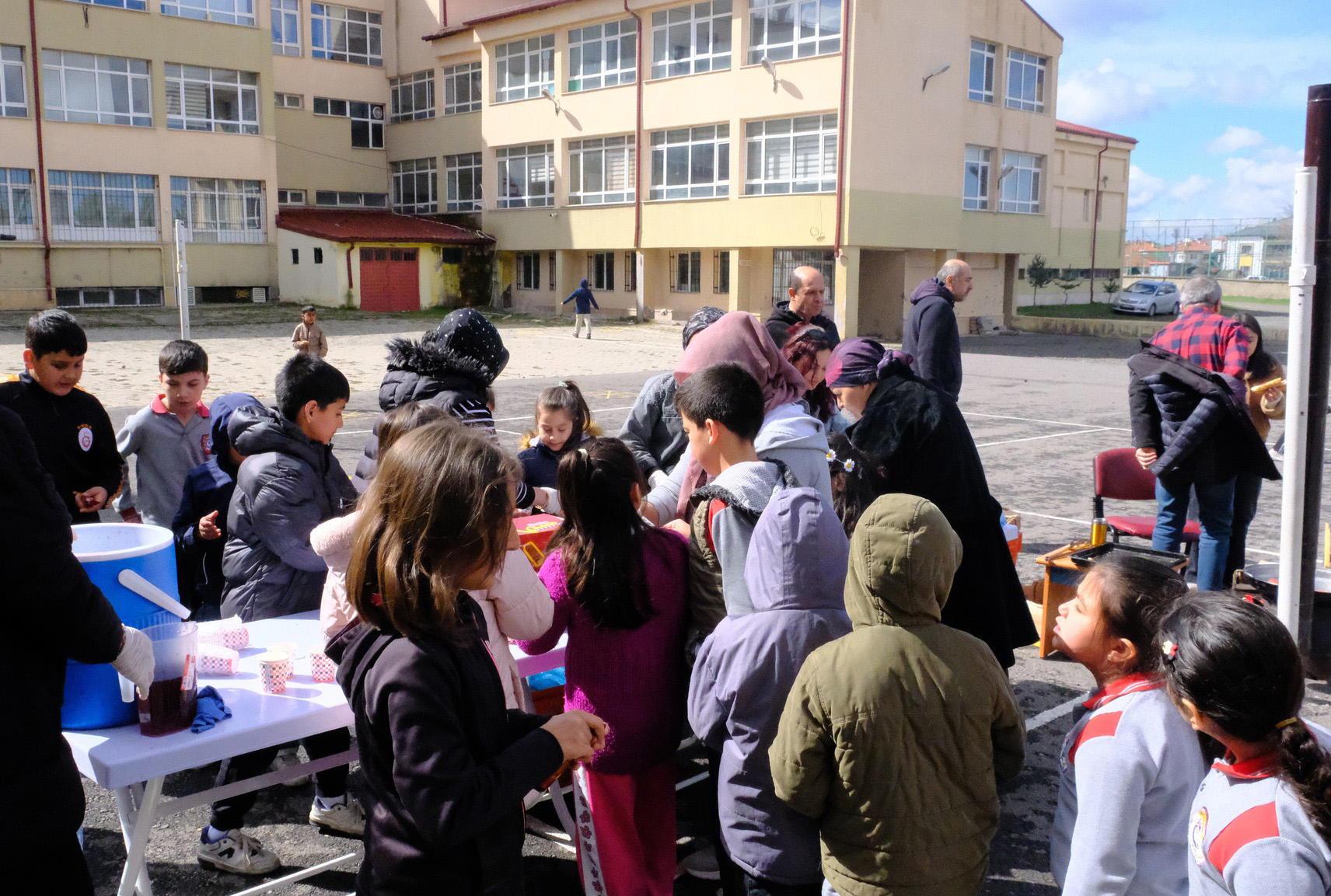 Şarkışla’da minik öğrencilere uygulamalı "finansal okuryazarlık" eğitimi