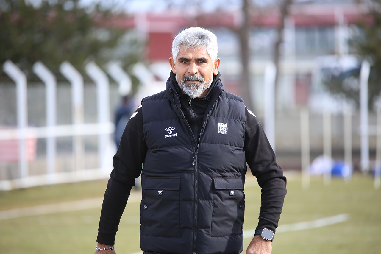 İsmet Taşdemir: "Play-off için sonuna kadar mücadele edeceğiz"