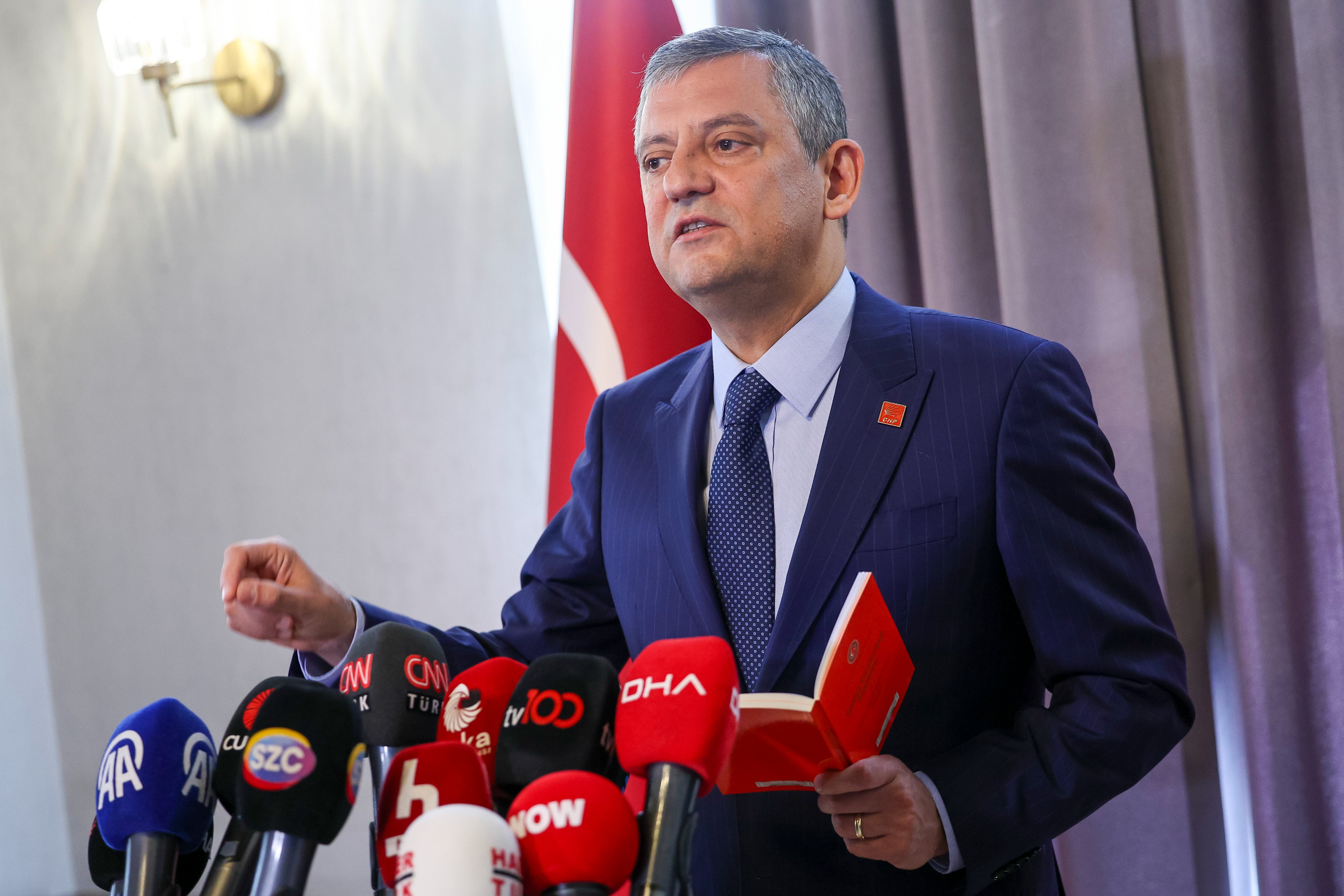 Özgür Özel'den ara seçim vurgusu