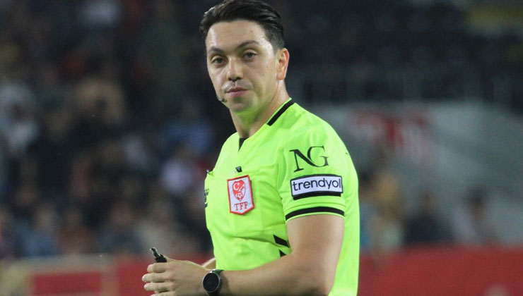 Sivasspor- İstanbulspor maçında düdük Ayberk Demirbaş'ta