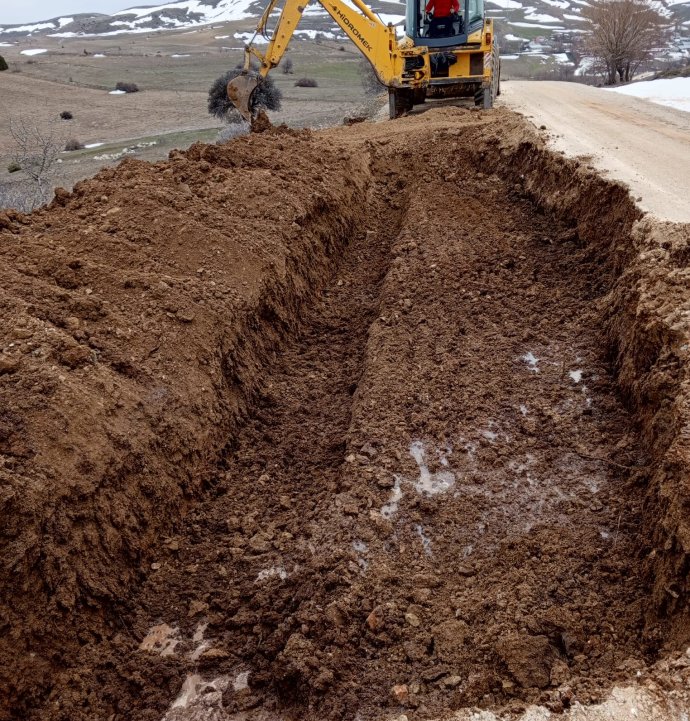 Yıldızeli Kırkpınar köy yolu yeniden ulaşıma açıldı