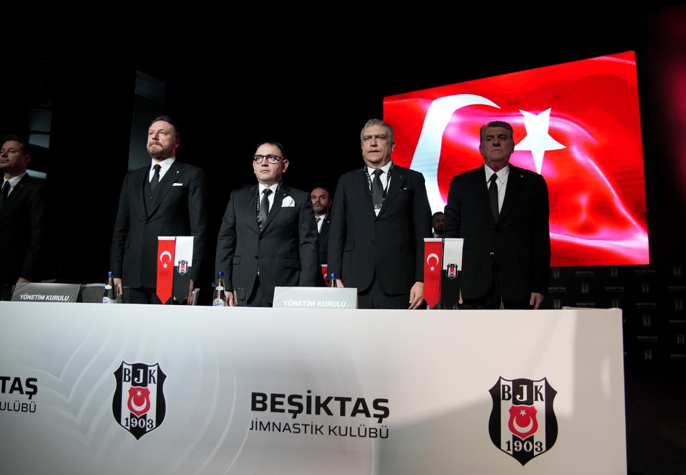 Beşiktaş’ta divan kurulu toplantısı başladı