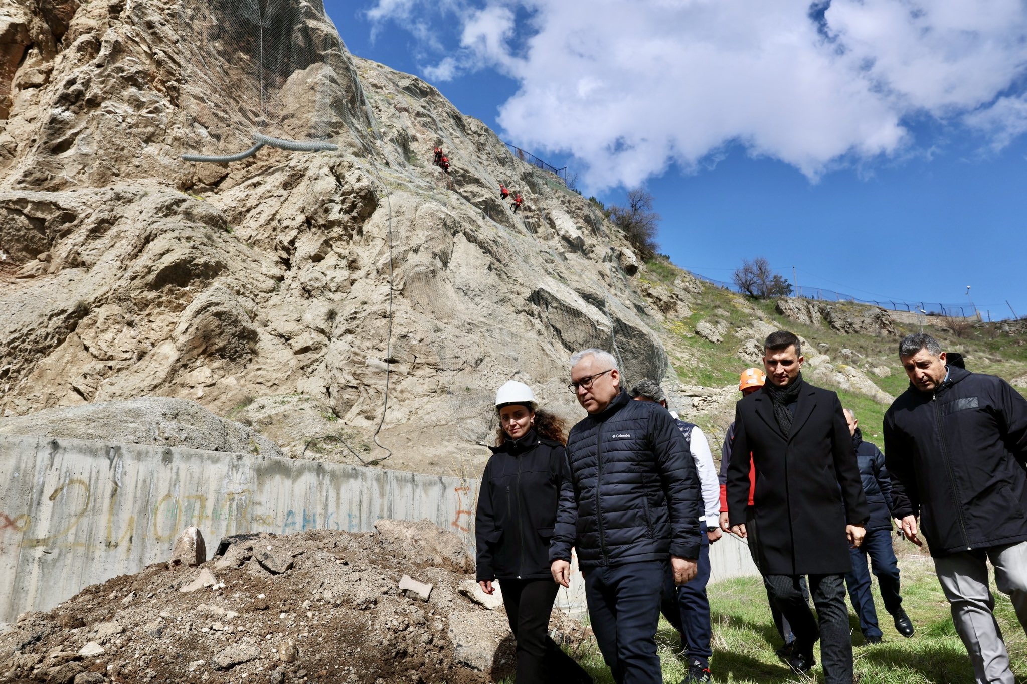 Yukarı Tekke’deki kaya ıslahı çalışmaları hızla ilerliyor