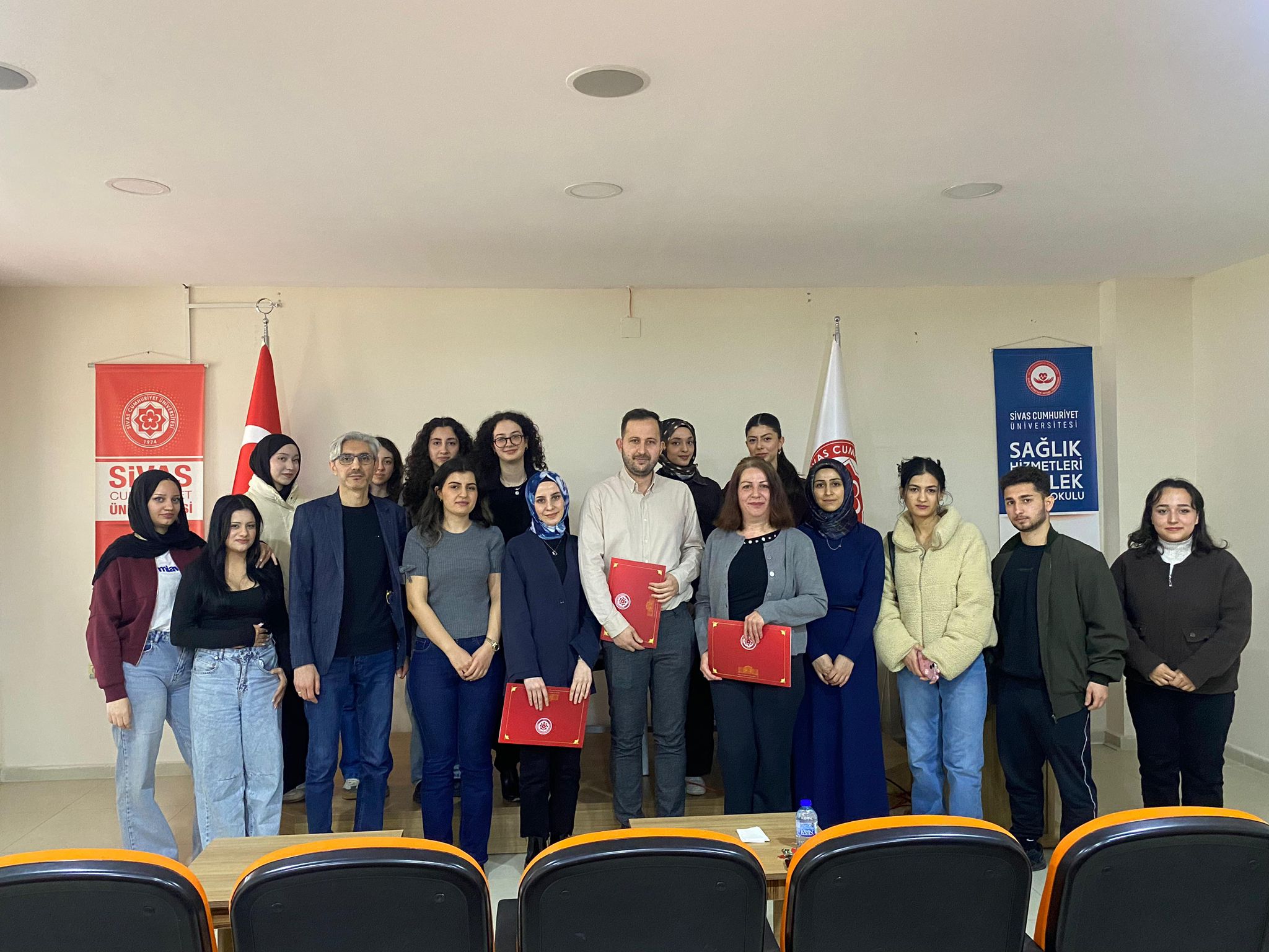 Cumhuriyet Üniversitesi’nde mezun-öğrenci buluşması