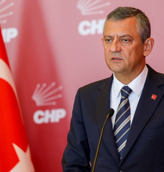 Özgür Özel, Erdoğan'ın yanında durdu