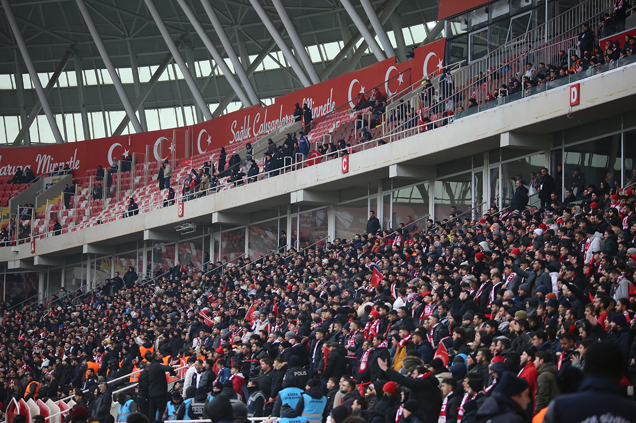 “Birlikte başaracağız!” Sivas Belediyesinden taraftara çağrı