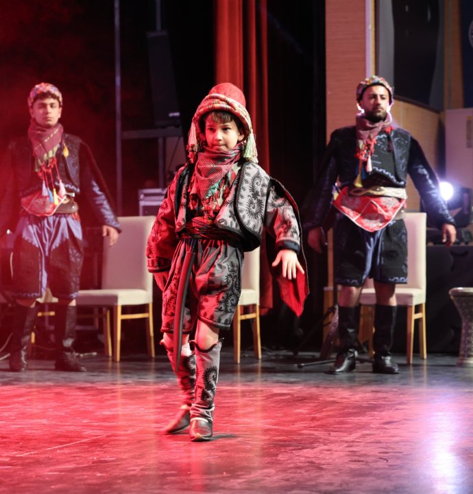 Sivas'ta "Bizim Eller" gecesi