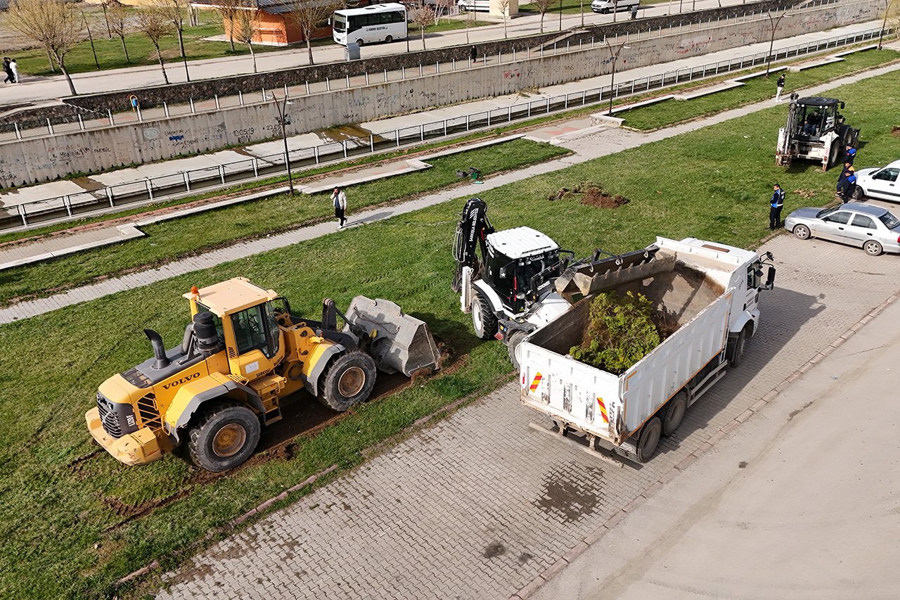 Sivas'ta trafik sorununa neşter! 5 bin metrekarelik otopark geliyor