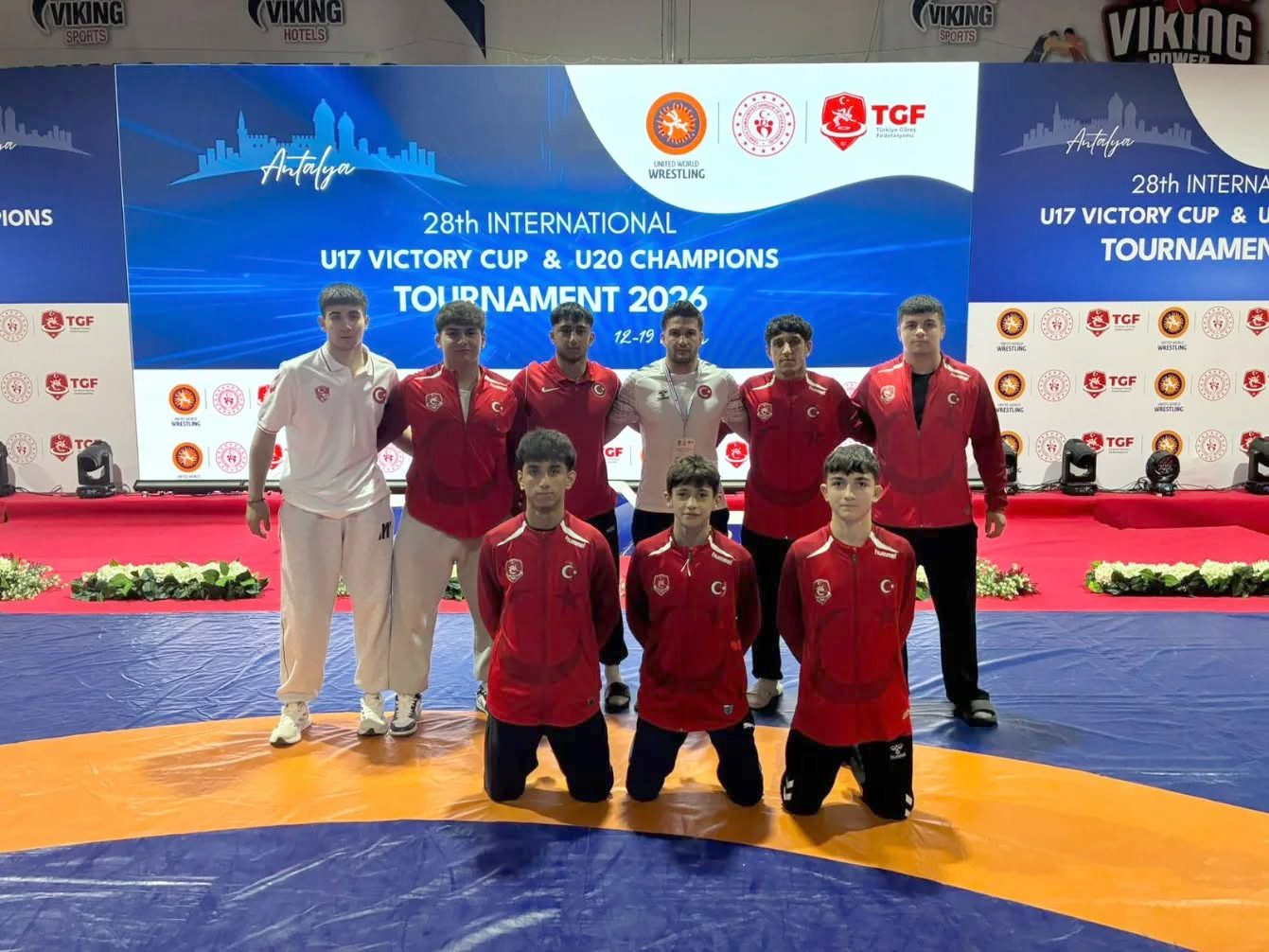 Sivaslı güreşçilerden büyük başarı