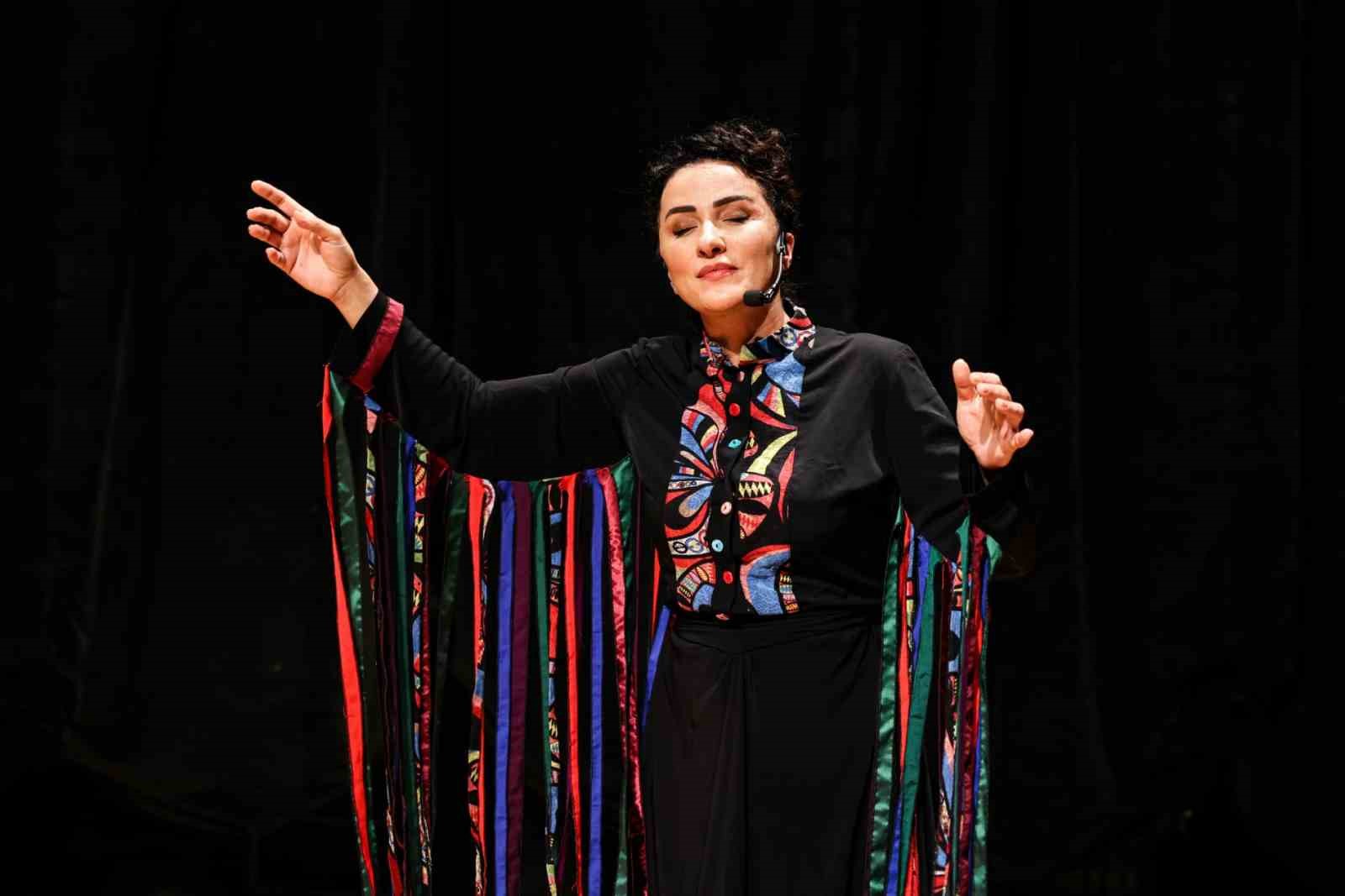 'Nefes' tiyatroseverlerle buluştu