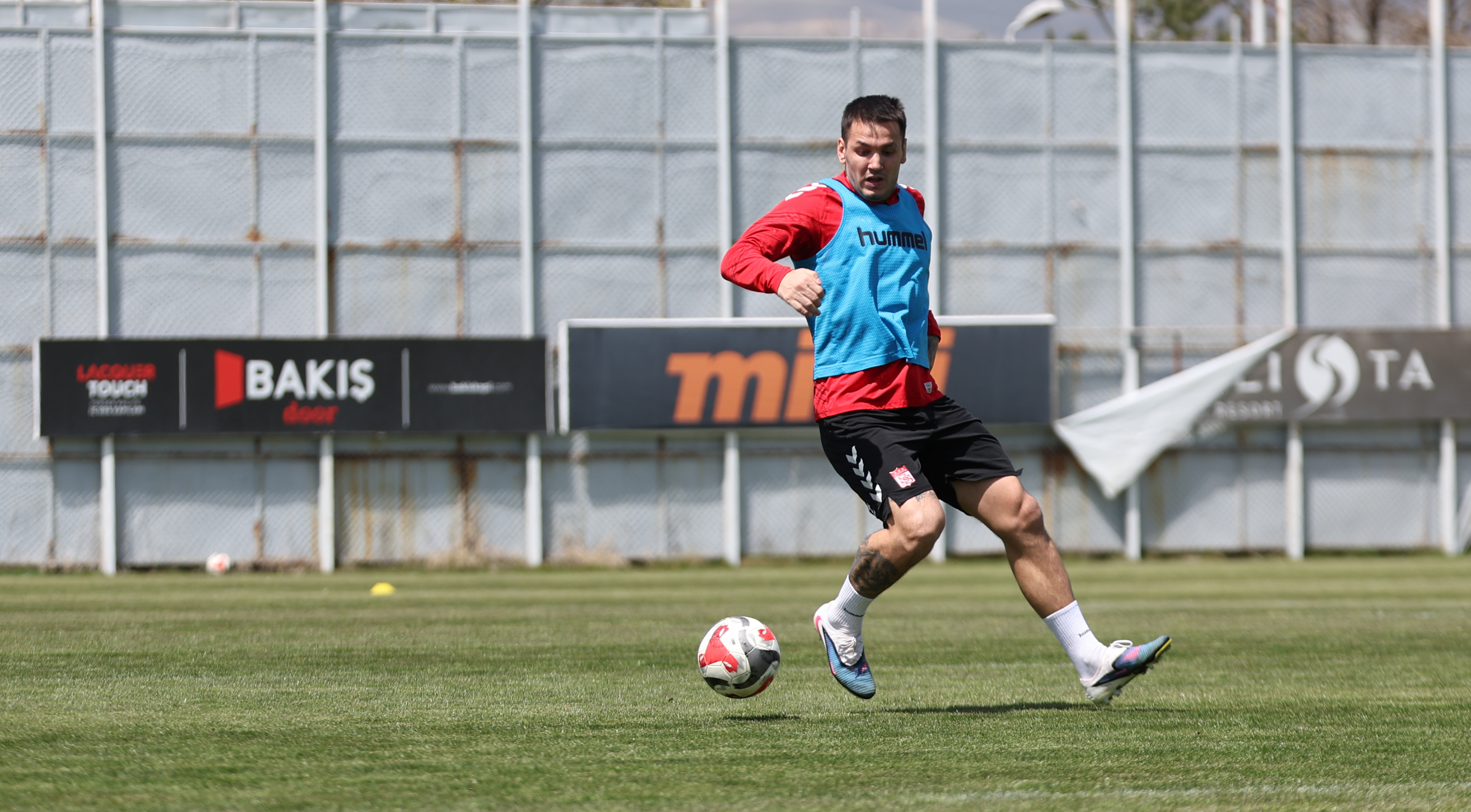 Sivasspor’da Rey Manaj müjdesi!