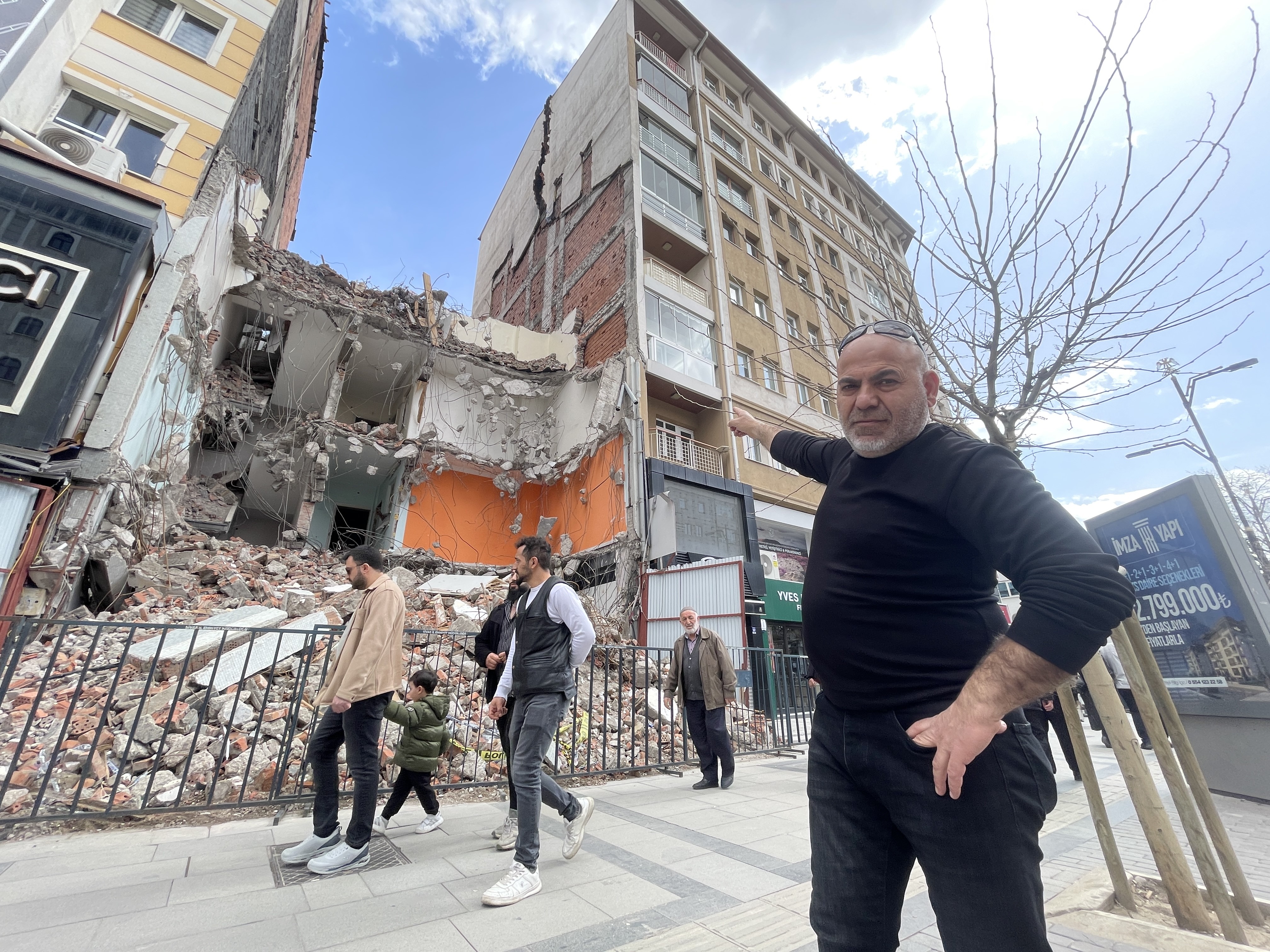 İstasyondaki o bina tahliye edildi