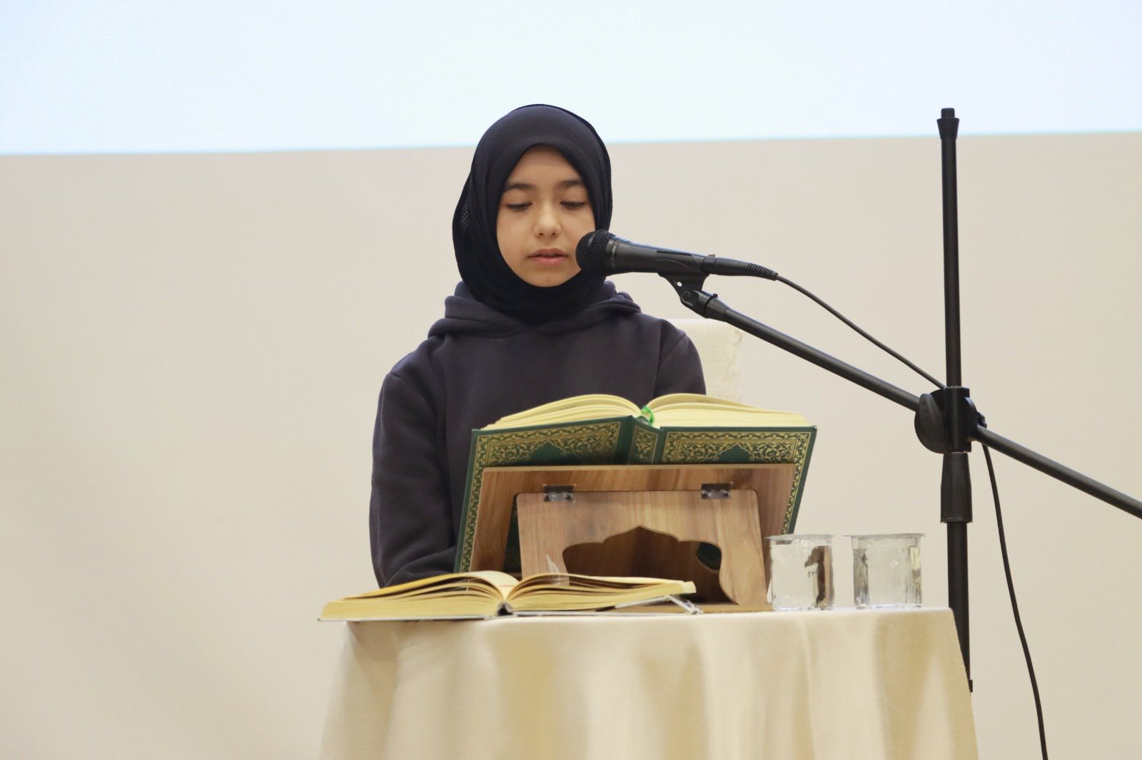 Sivas'ta gençlerin Kur'an-ı Kerim tilaveti büyük beğeni topladı