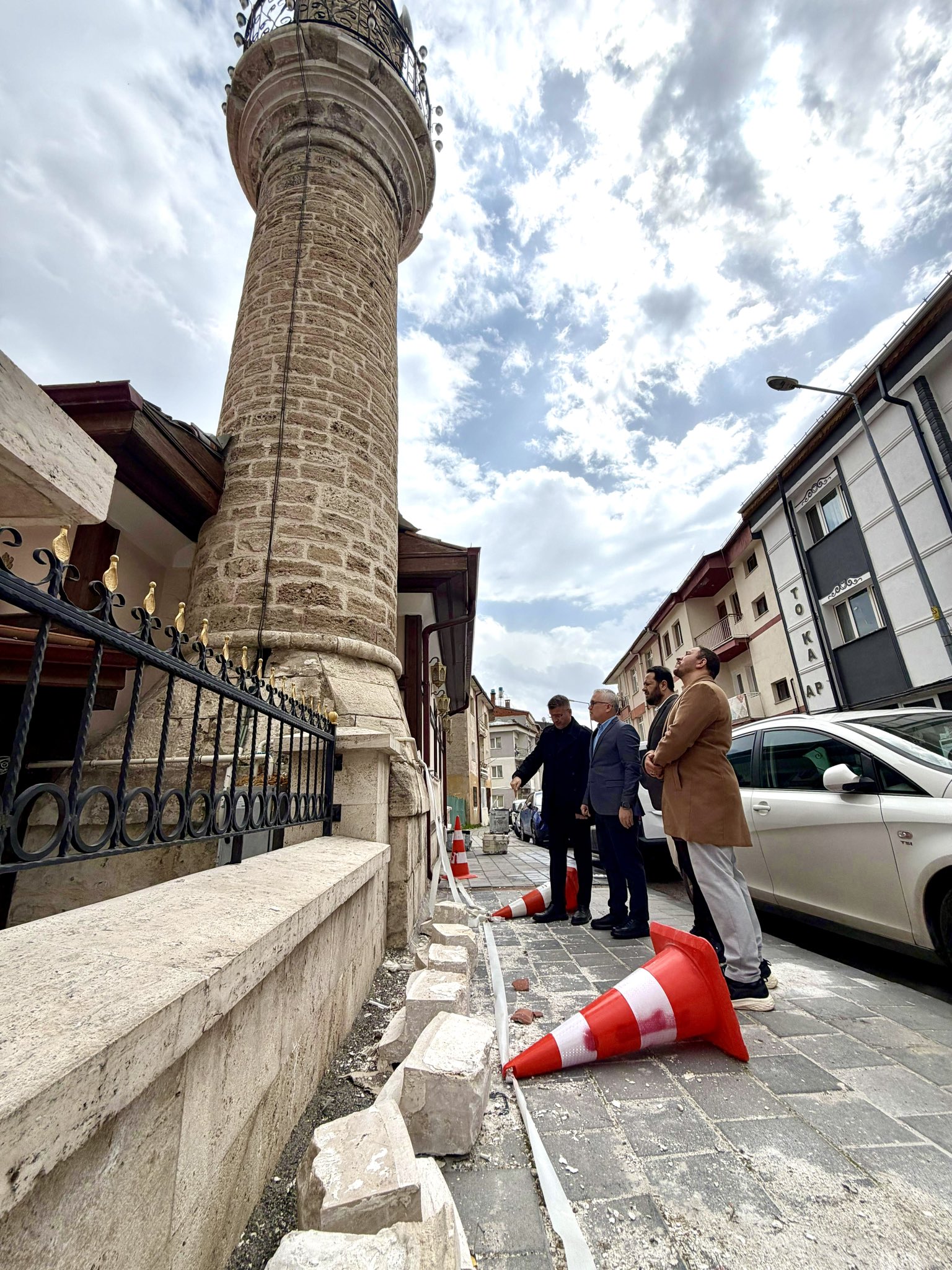 Vali Şimşek’ten tarihi Şems Camisi’nde inceleme: Tedbir talimatı verildi