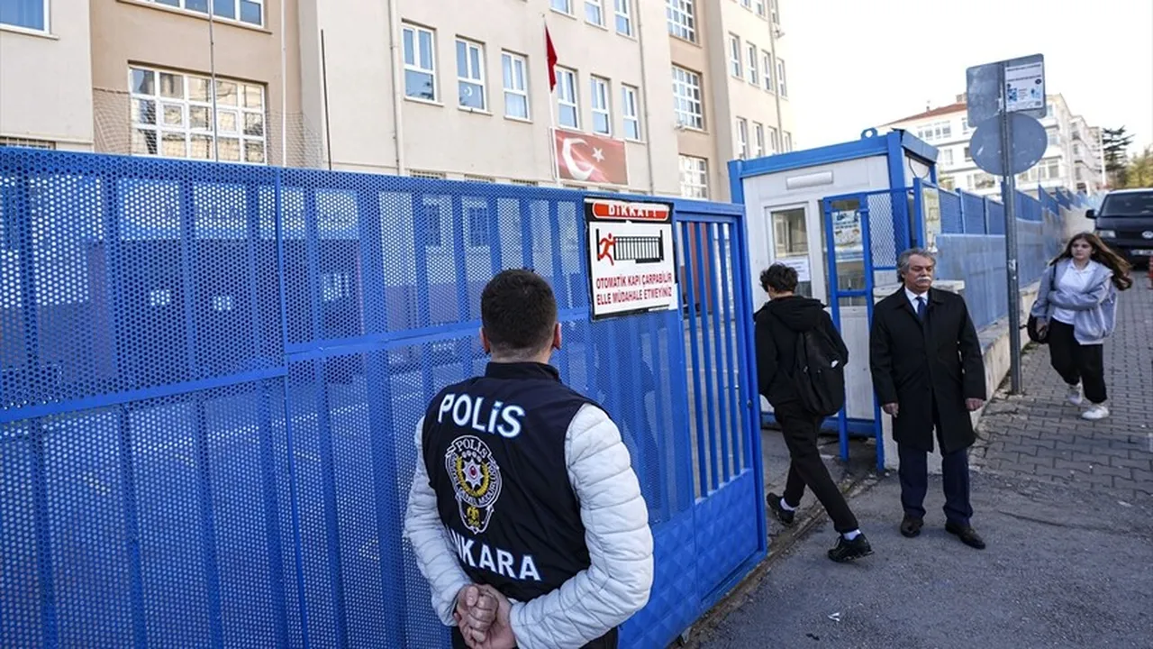 Okullarda güvenlik önlemleri üst seviyeye çıkarıldı: Yeni tedbirler devreye girdi