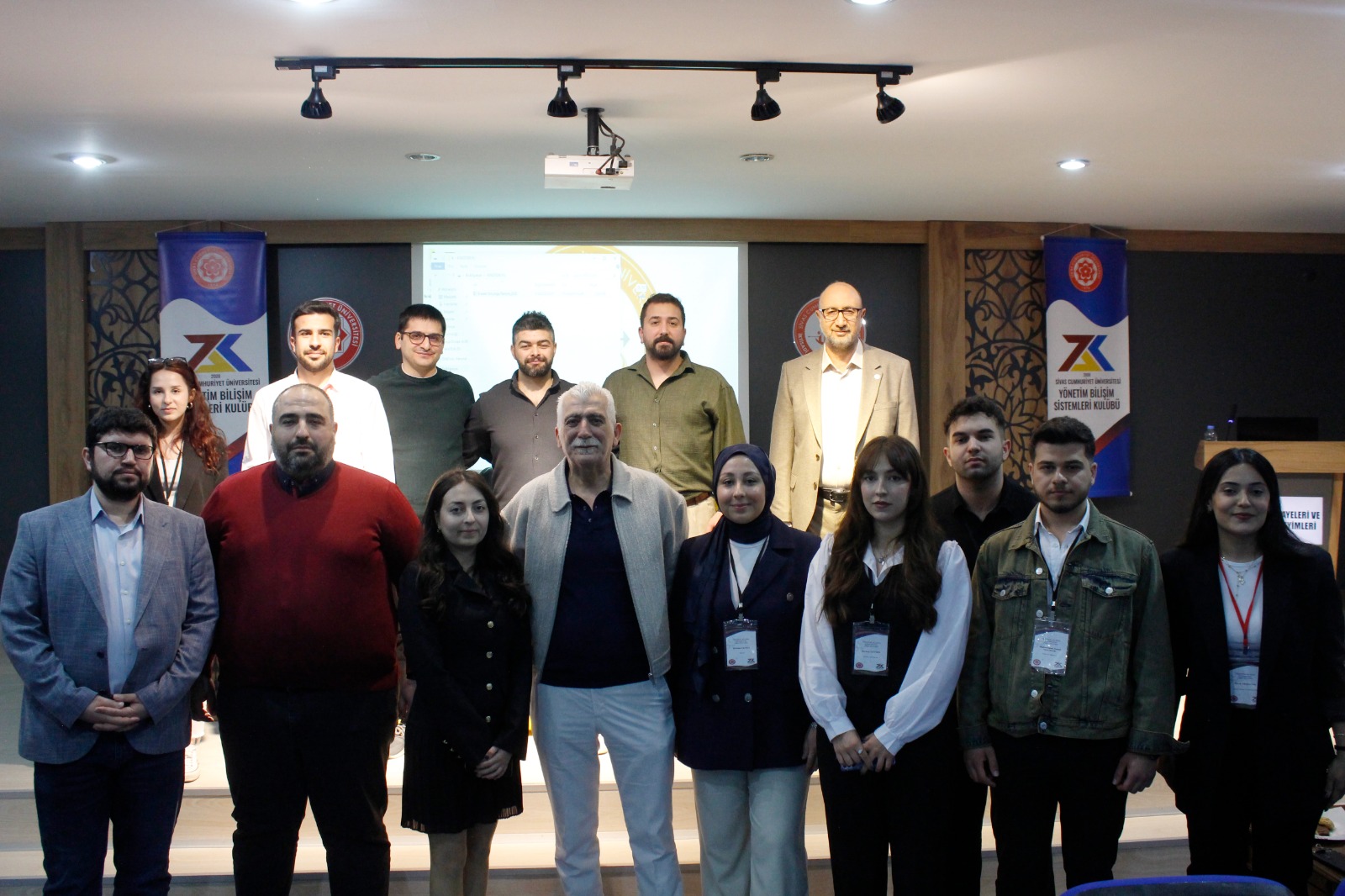 Mezunlar kariyer yolculuklarını anlattı