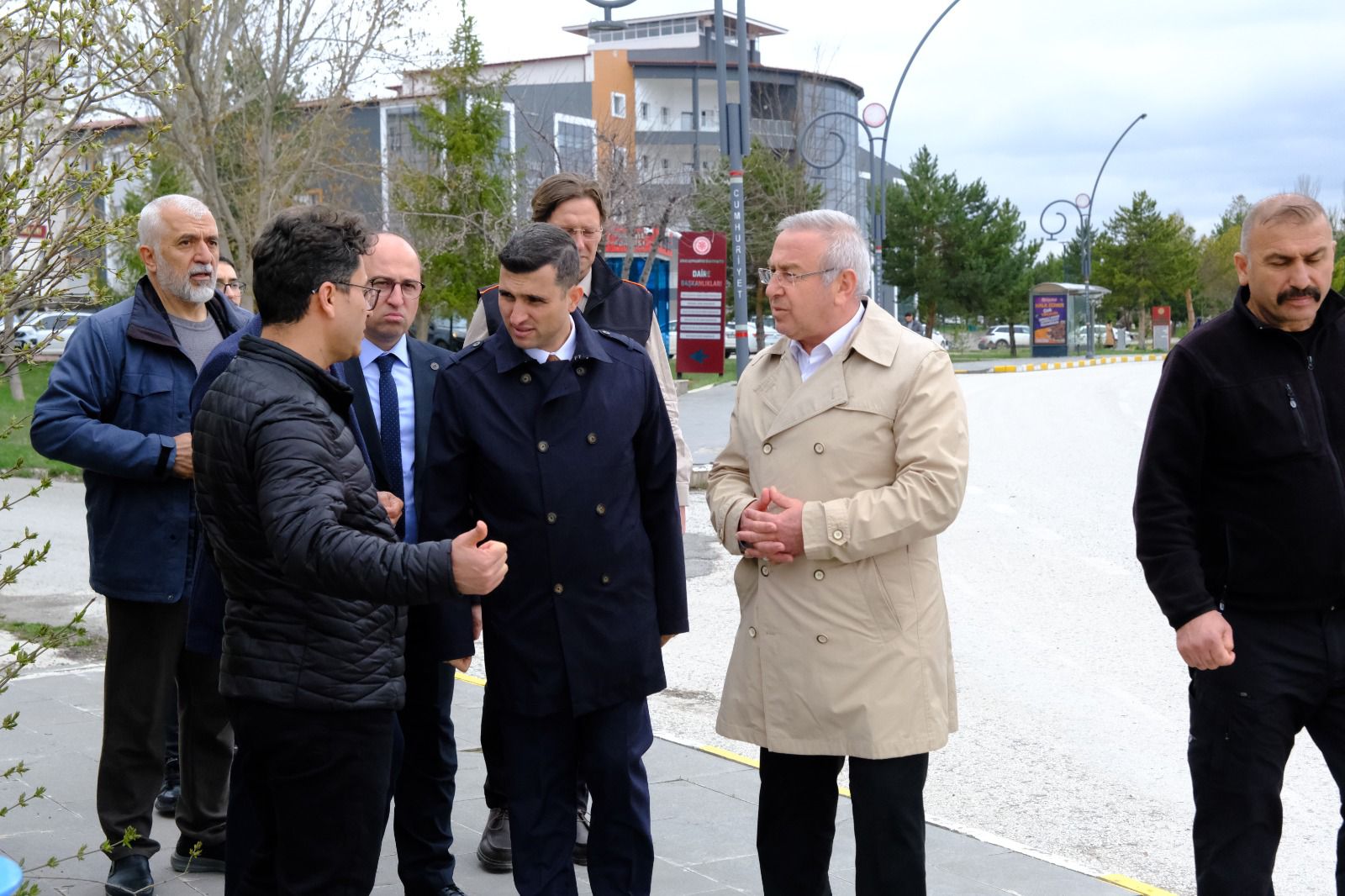 Sivas’ta kampüs yolları yenileniyor