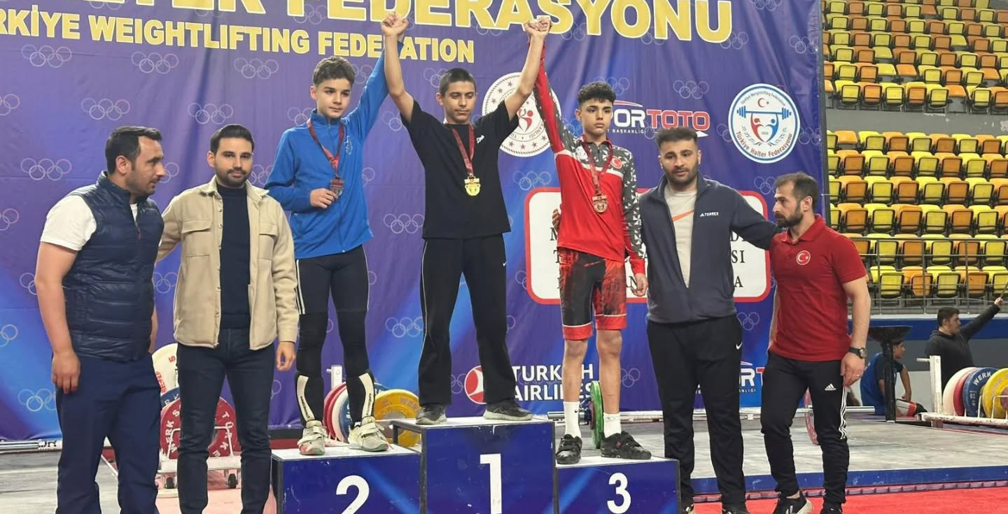 Halterde Sivas rüzgârı