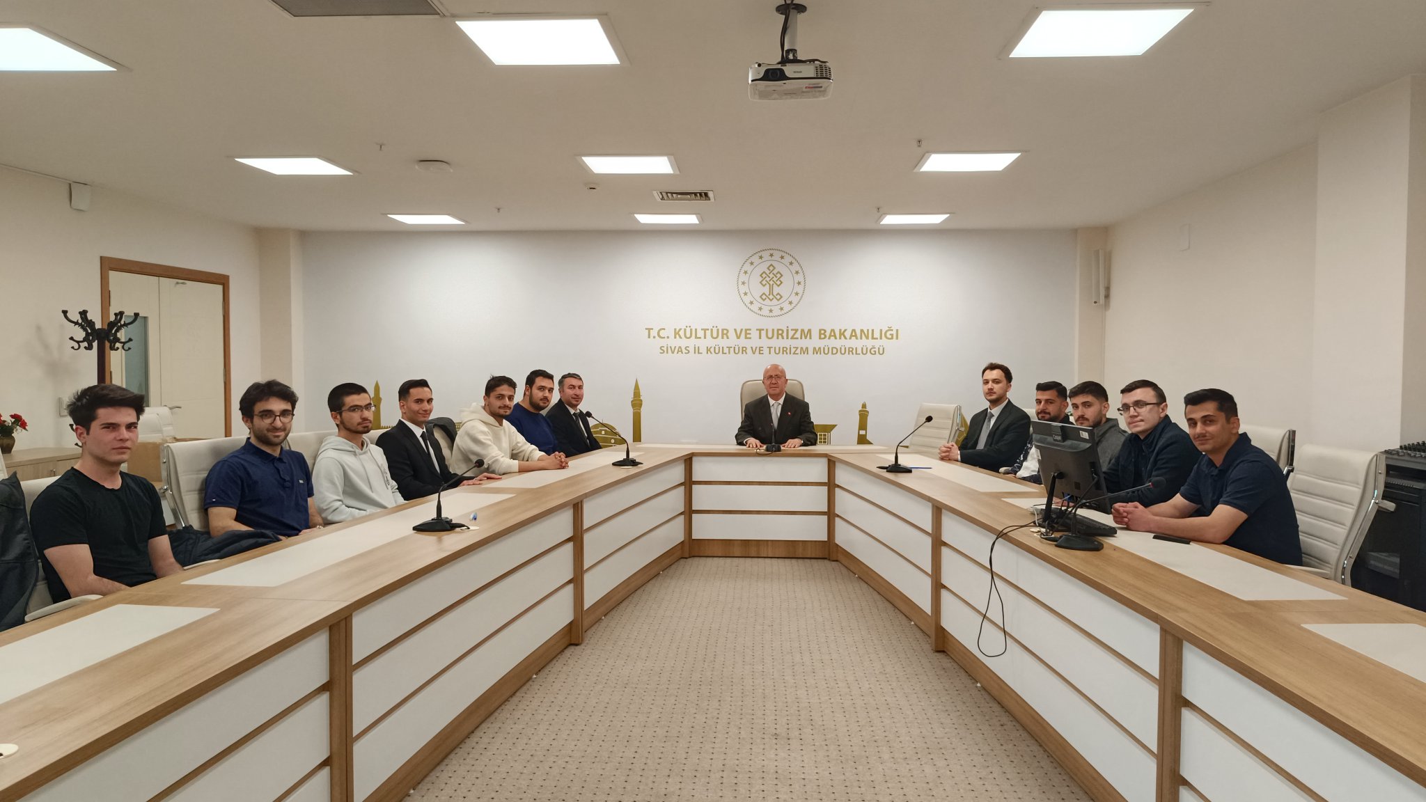 Sivas’ın turizm geleceği gençlerle konuşuldu