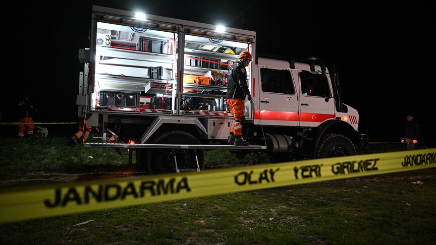 Kaza kırıma uğrayan 5 personelin durumu iyi