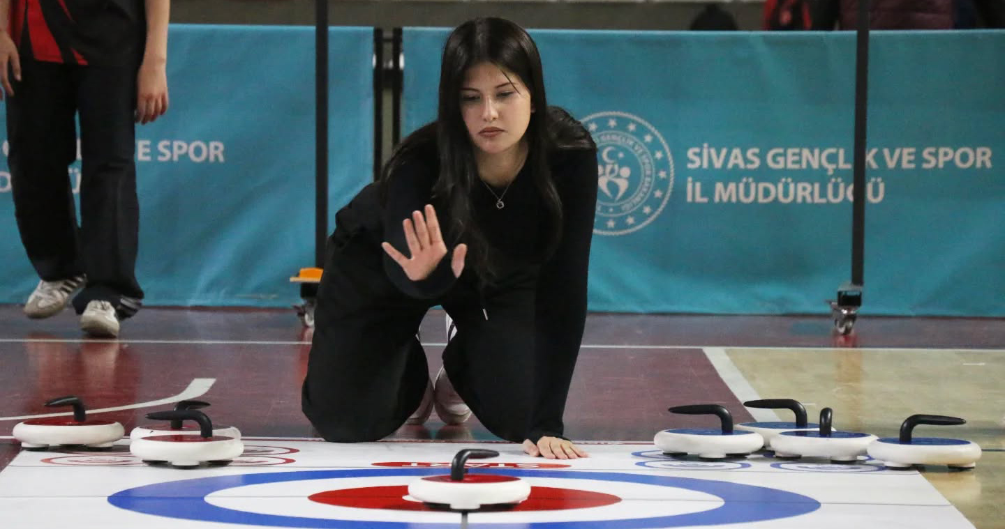 Sivas’ta floor curling şöleni