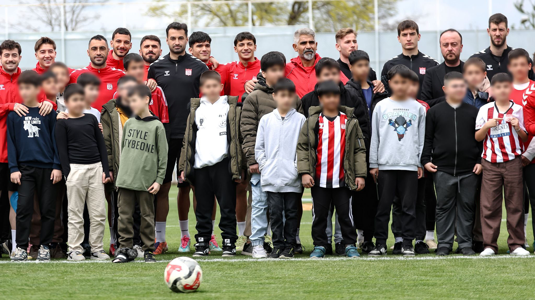 Sivasspor’dan çocuklara 23 Nisan etkinliği