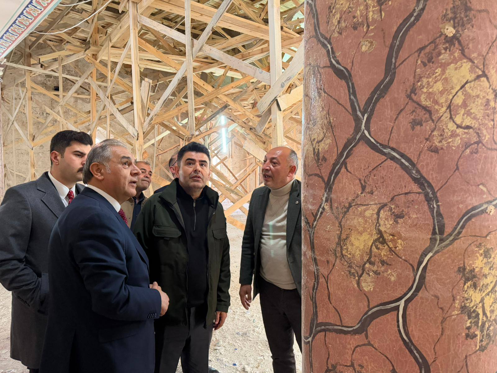 Tarihi miras aslına uygun ihya ediliyor: Boyraz'dan Gürün çıkarması