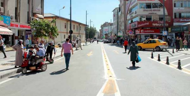 Trafik Rahata Kavuştu