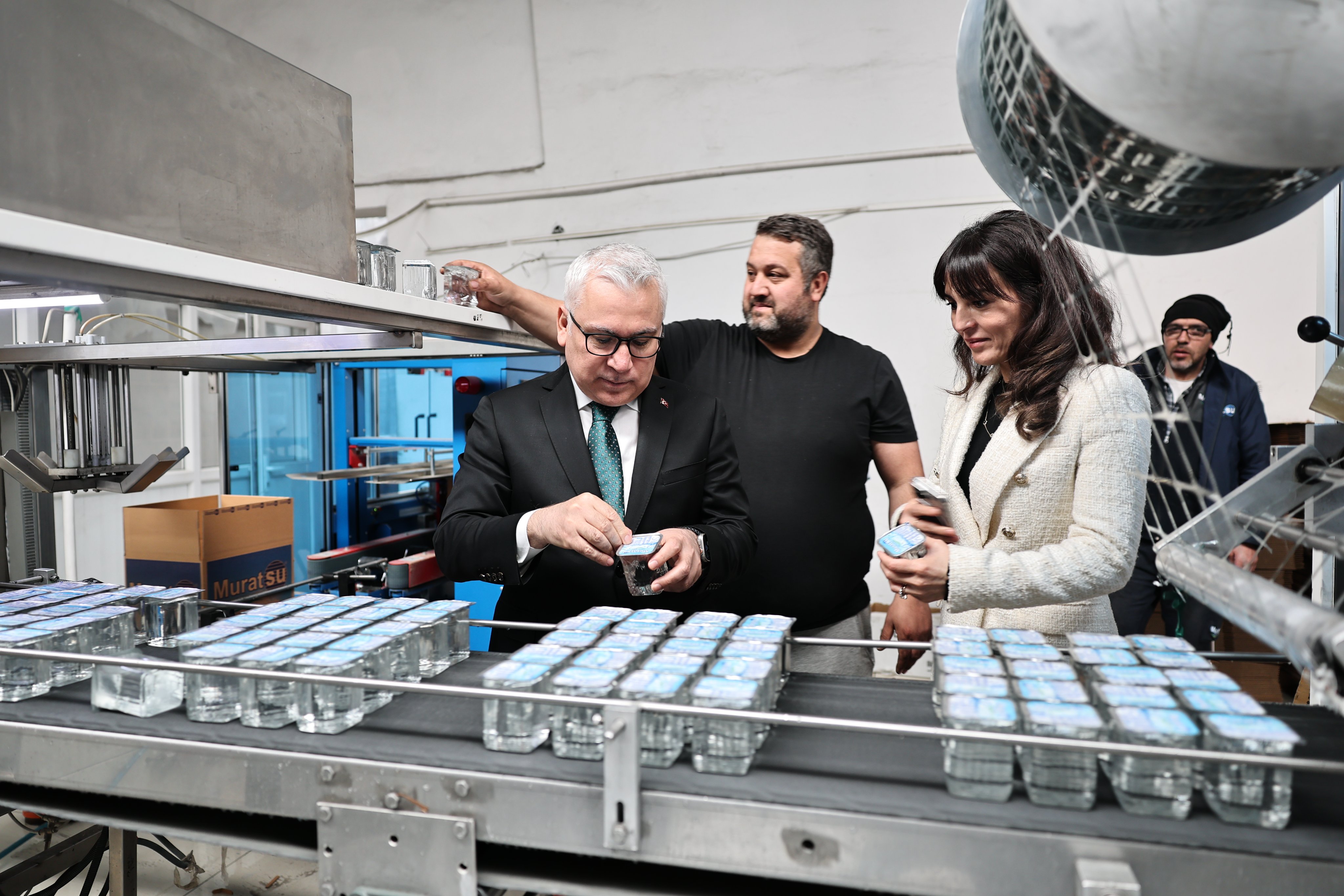 Sivas’ta üretime yakın takip! Vali Şimşek sahada