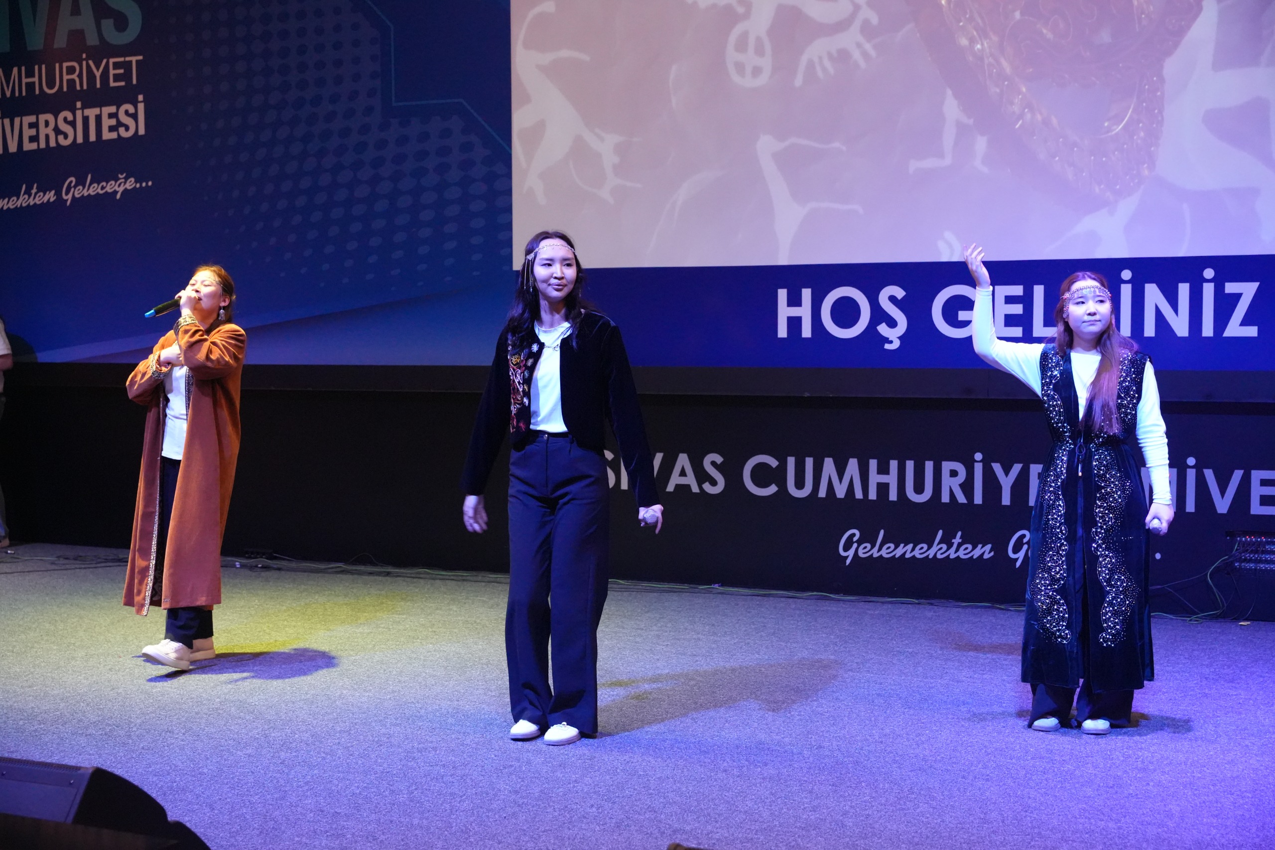 Kazakistan kültürü Sivas’ta tanıtıldı