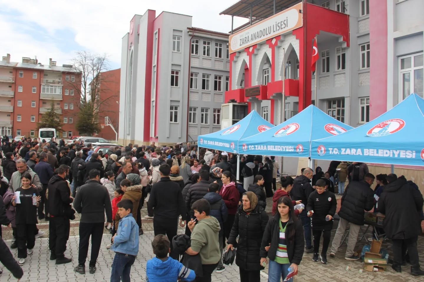 Zara Belediyesinden öğrencilere "Üretken Belediyecilik" desteği