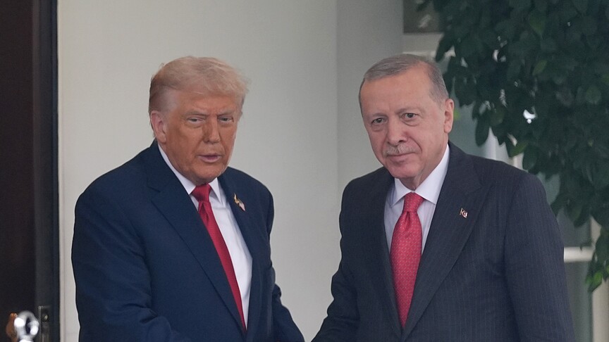 Erdoğan, Trump'la telefonda görüştü