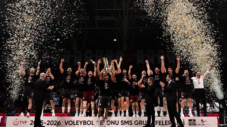 Efeler Ligi'nde şampiyon Ziraat Bankkart